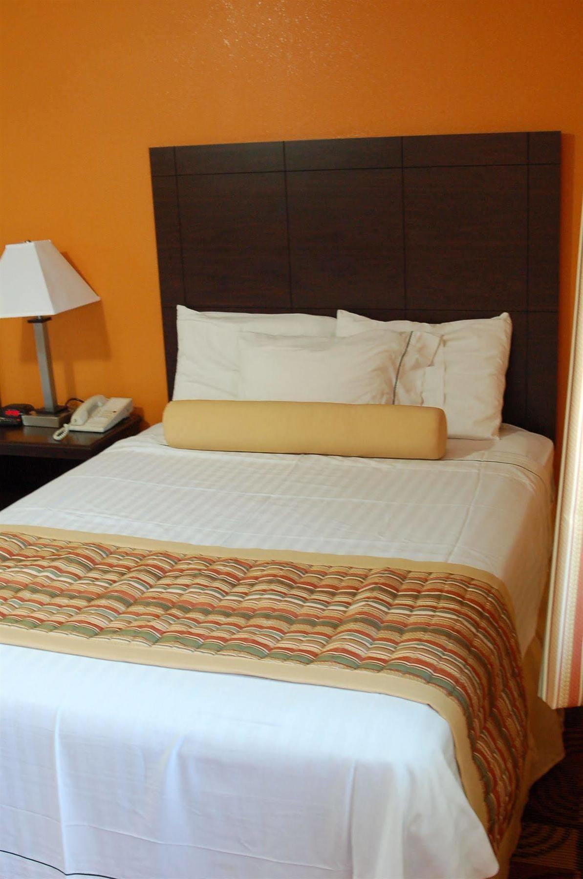 Blue Sky Inn Glens Falls-Saratoga-Lake George מראה חיצוני תמונה