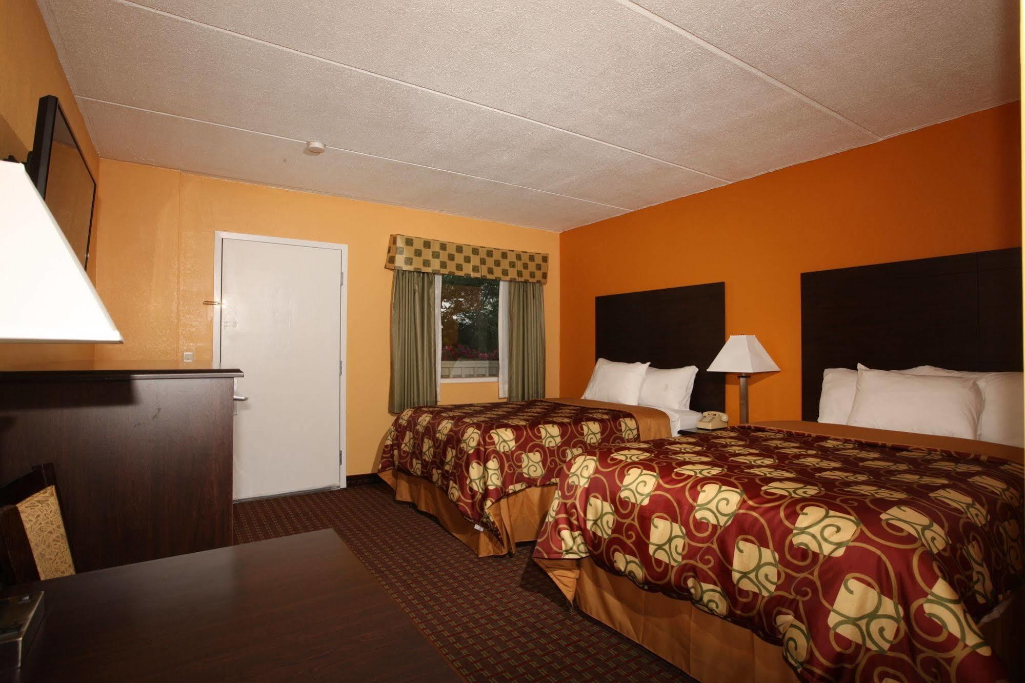 Budgetel Inn Glens Falls-Lake George-Saratoga מראה חיצוני תמונה